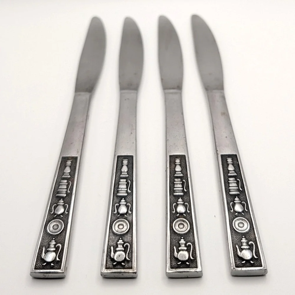Vintage Japan Stainless Century House Teapot Design Dinner Knives Set of 4 8.25